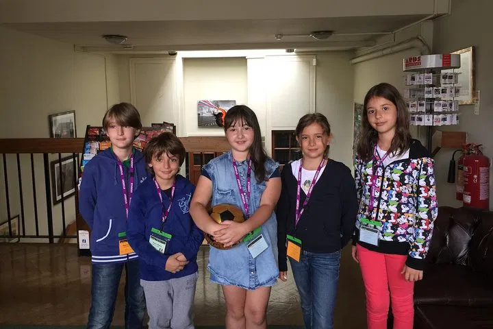 London Adventure: Ignite Your Child's English Skills!
