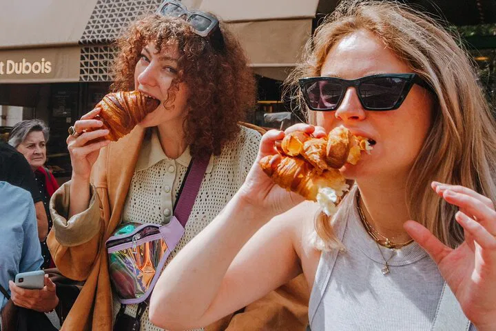 Parisian Delights: A Food & Bike Adventure Through Iconic Flavors