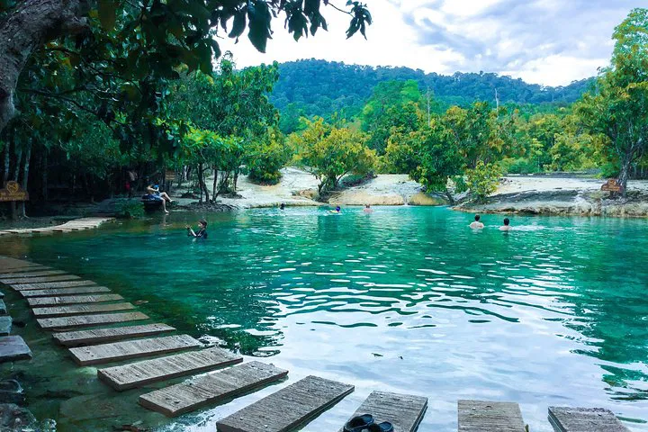 Krabi Jungle Tour: Hot Springs, Pool & Temple