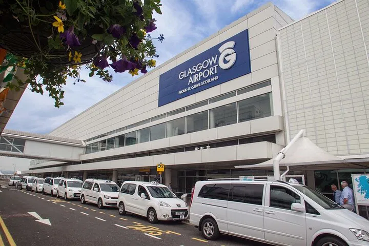 Elevate Your Journey: Luxury Airport & Cruise Transfers
