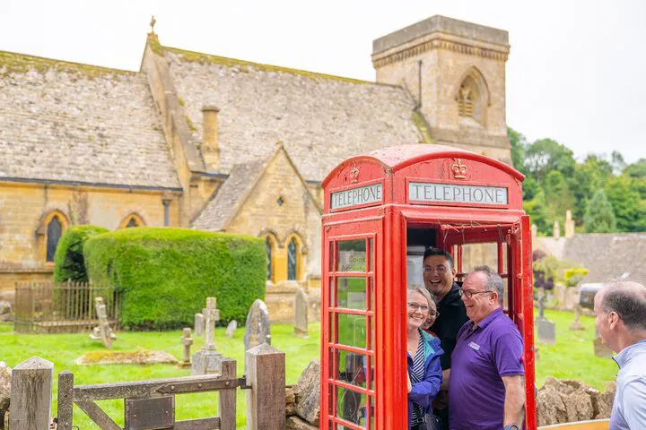 Cotswolds Day Tour: Explore Top Villages from Moreton/Stratford