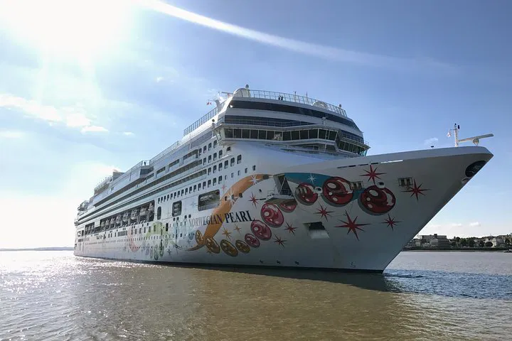 Stress-Free Cruise & Airport Transfers: Tilbury & Gatwick with Tourope UK