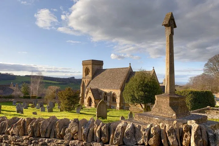 Cotswolds Private Tour: See Top Villages in Comfort