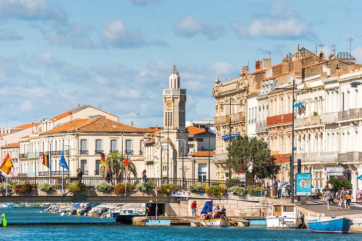 Sète's Cultural Gems: A Private Wine & Oyster Adventure