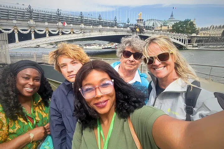 Uncover Paris's Charm: Eiffel, Louvre & Notre Dame Half-Day Adventure!