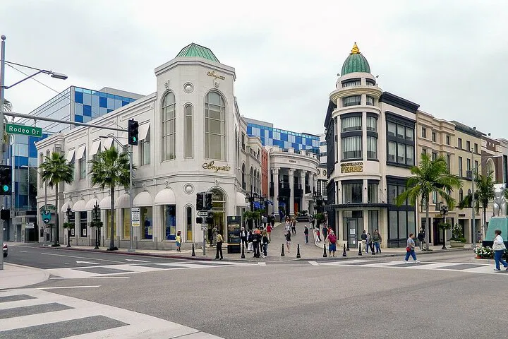 Discover LA's Hidden Gems: A Personalized 4-Hour Tour