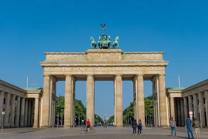 Berlin's Best: A Private Sightseeing Adventure Awaits!