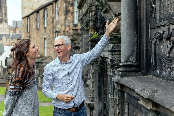 Edinburgh's Best: Private Tour with Local Insights