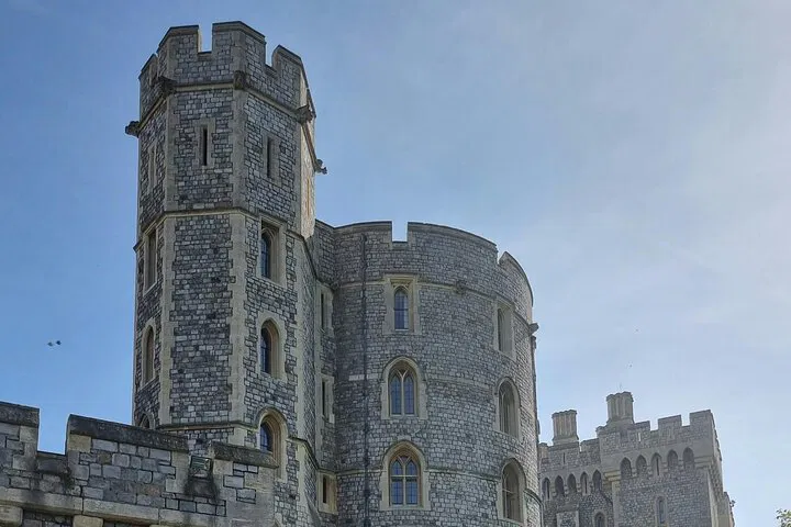 Windsor, Eton & Stonehenge: Royal History Day Trip