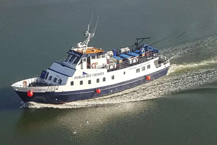 Dublin Bay Cruise: Howth to Dun Laoghaire Coastal Journey