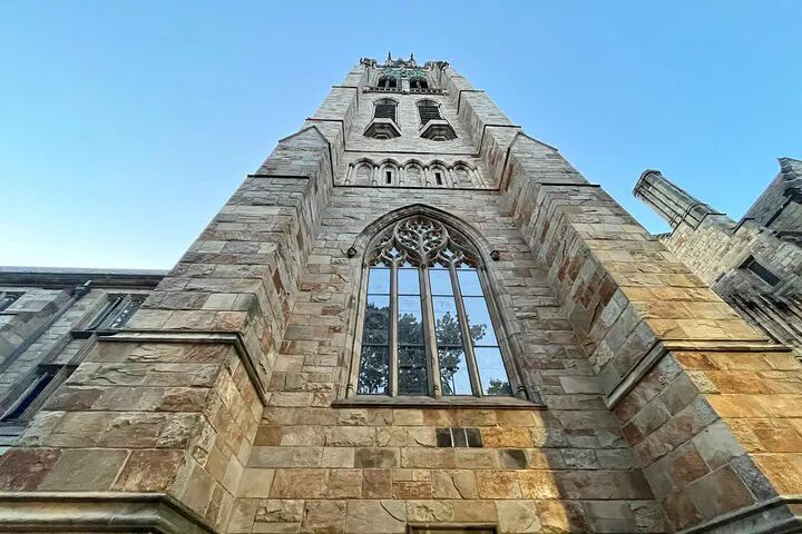 Discover Yale's Secrets: A Self-Guided Smartphone Walking Tour