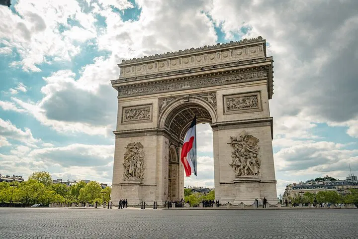 Arc de Triomphe: Rooftop Tickets & Panoramic Paris Views