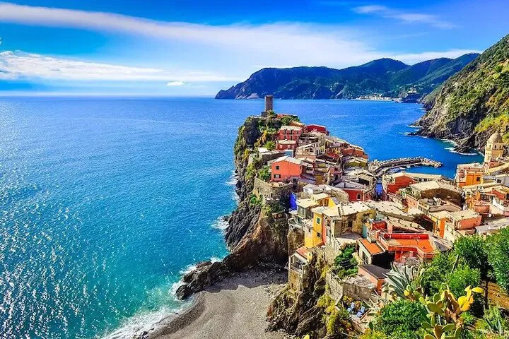 Cinque Terre Dream: A Luxurious Private Excursion from Milan