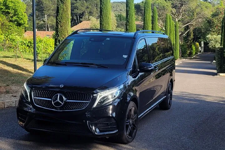 Provence Trio: Unforgettable Day Tour from Aix to Cassis & Marseille