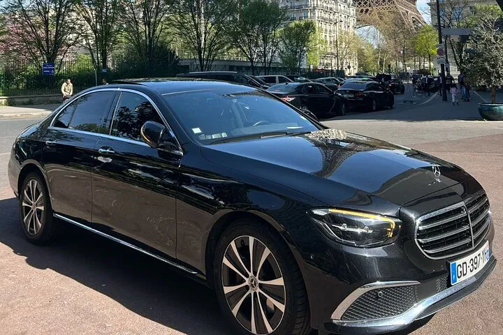 Paris Private Transfer: Stylish, Stress-Free Ride