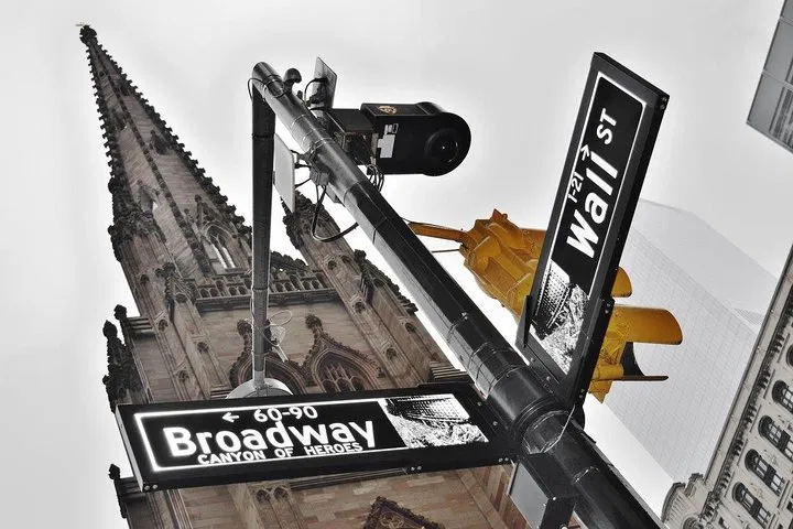 Uncover NYC's Past: Downtown, 9/11 Memorial & Wall Street Small-Group Walking Tour
