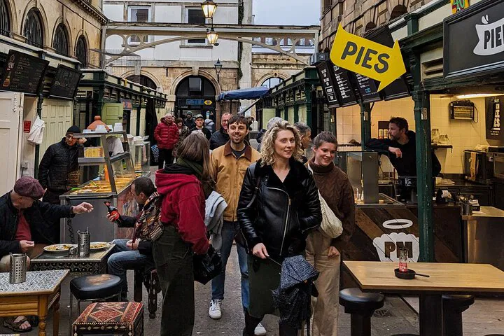 Bristol Food Tour: Uncover City Center's Culinary Gems!