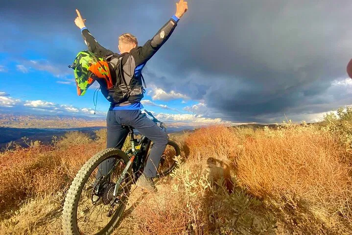 Malibu's Electric Mountain Bike Adventure: Thrilling Ocean Views!