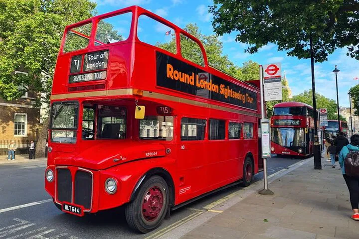 London Vintage Bus Tour: See Top Sights in 90 Minutes