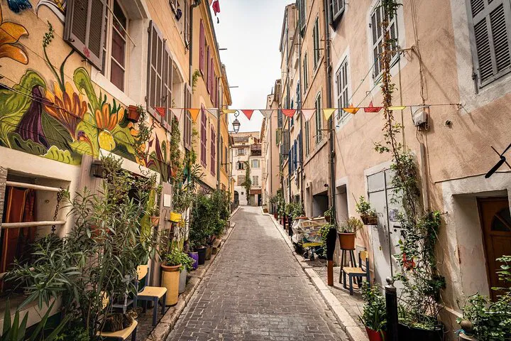 Marseille Day Trip from Nice: Private & Scenic Tour