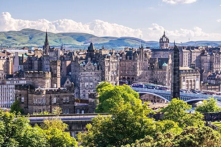 Edinburgh's Royal Mile: A Kid-Friendly Historical Adventure!