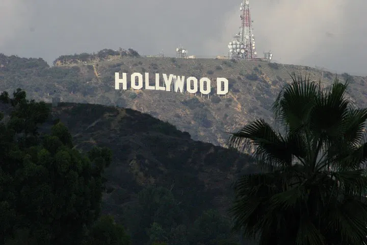 Unleash Your Inner Star: Hollywood Scavenger Hunt Adventure!