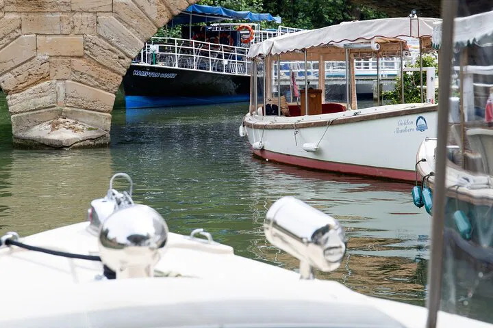 Oxford River Cruise & Six-Course Feast: A Culinary Voyage