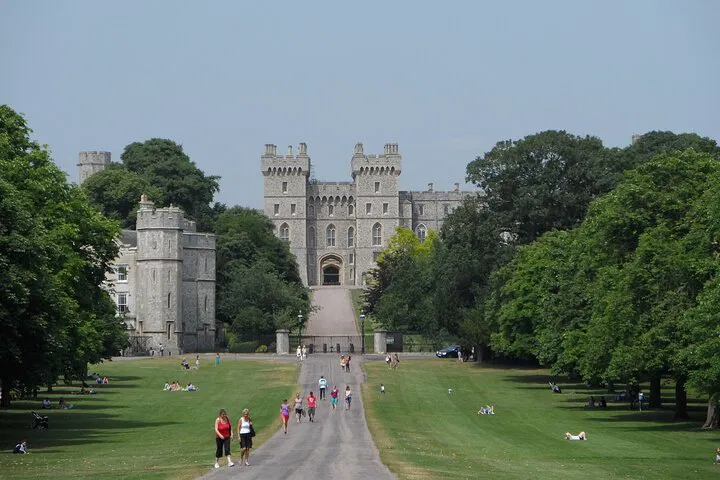 Royal Windsor Castle: Unveiling Centuries of History with VIP Access