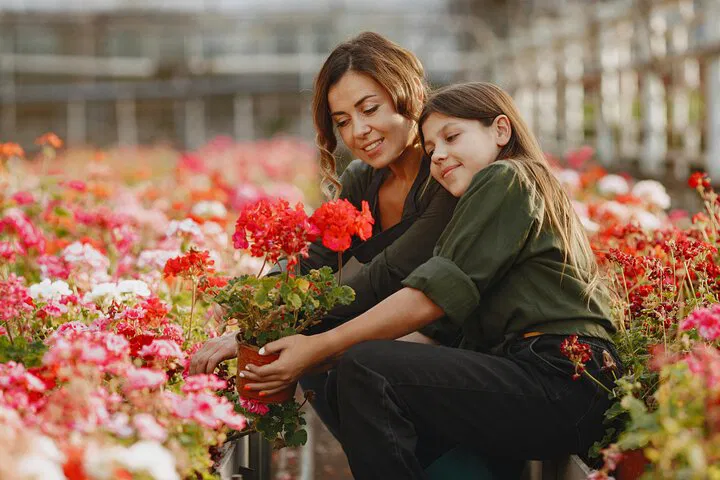 Luxembourg Gardens: Dreamy Paris Photoshoot
