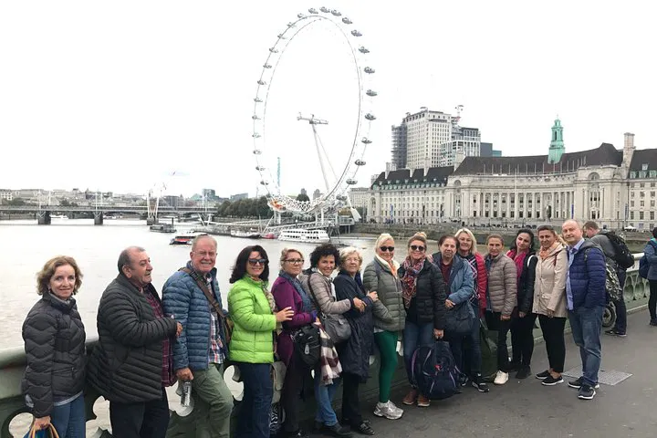 Discover London's Charms: A 3-Day Private Tour with Local Host Family