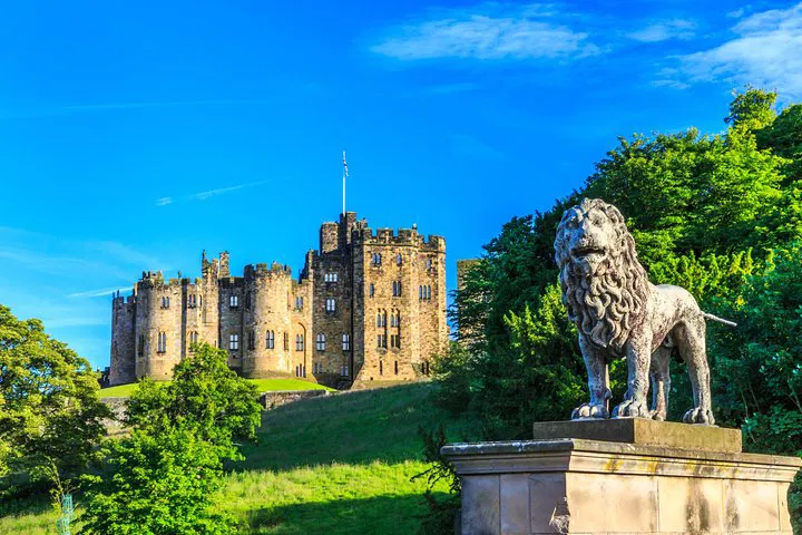 Unveiling Scottish Borders & Harry Potter's Alnwick Castle: A Day Tour from Edinburgh