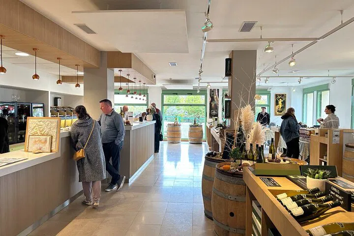 Indulge in Burgundy: Wine & Cheese at Chateau Pommard - A Parisian Escape