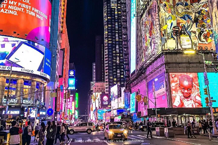 Unveiling Midtown Manhattan: A Private Empire State Journey