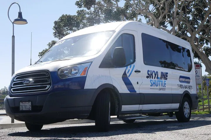 Stress-Free Disneyland Transfer: Private Shuttle Awaits!