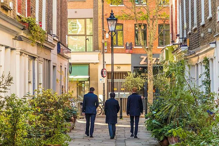 Uncover London's Hidden Charm: A Fitzrovia Audio Adventure