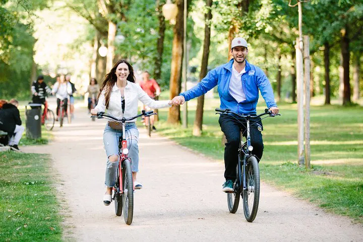 Berlin Bike Rental: Explore at Your Own Pace