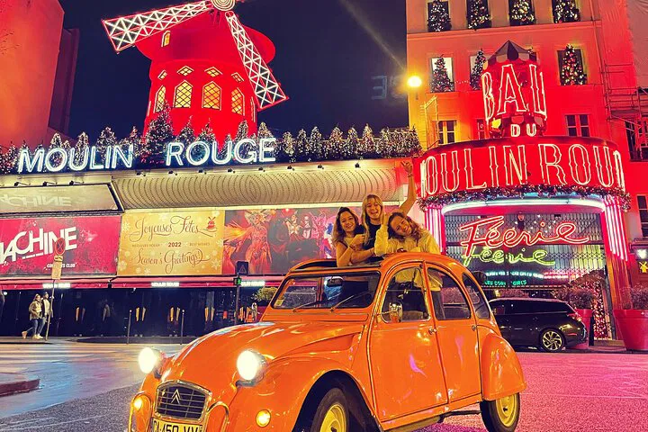 Parisian Night Adventure: Private 2CV Tour of Illuminated Landmarks