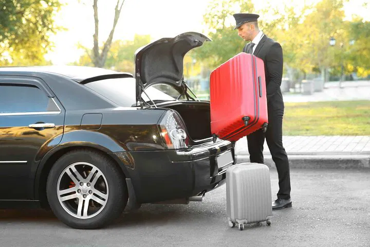 Stress-Free Airport Transfer: Glasgow to Prestwick Private Ride