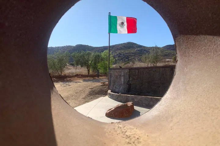 Guadalupe Valley Wine Tour: Tijuana Border to Vena Cava Wines & Fauna Restaurant