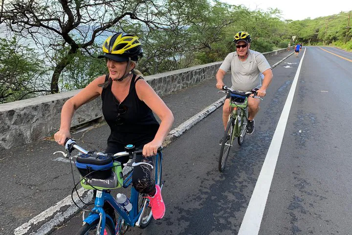 Conquer Diamond Head: Bike, Hike & Local Lunch Adventure!