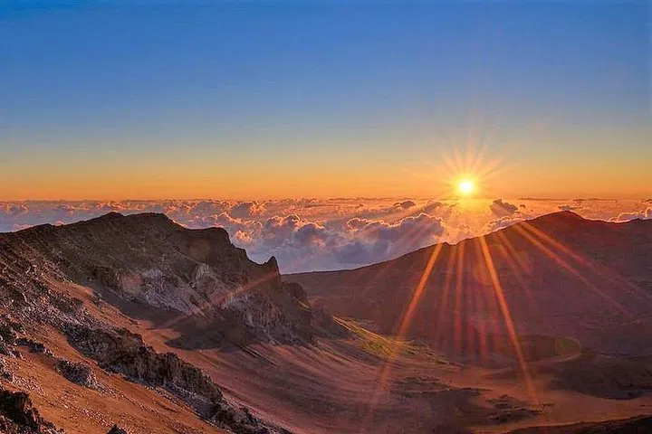 Haleakala Sunrise Bike Tour: Guided Ride to Makawao