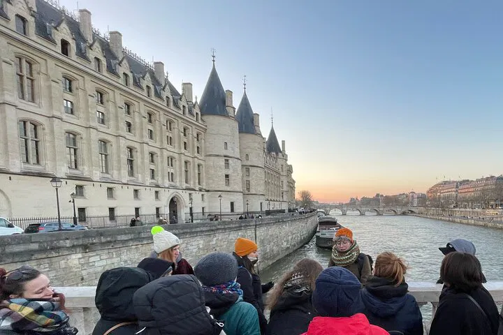 Unveiling Paris's LGBTQ+ History: A Private Walking Tour of Pride & Progress