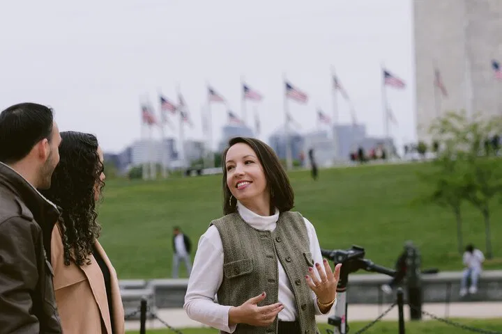 Uncover DC's Secrets: A Luxurious Private History Tour