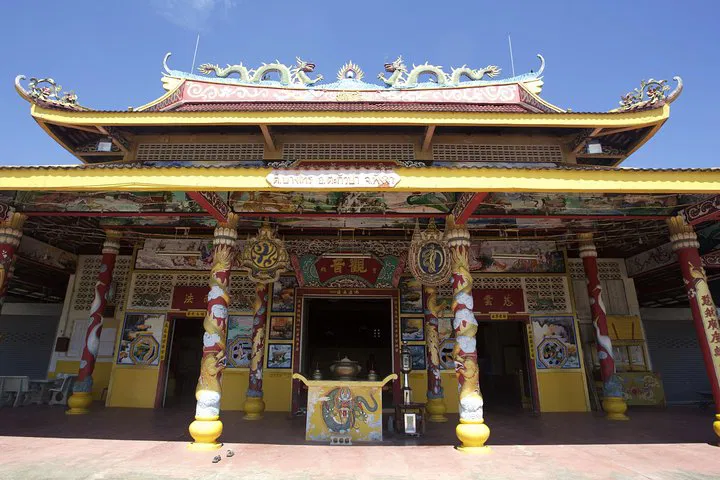 Discover Authentic Thai Culture: A Takuapa Old Town Private Tour