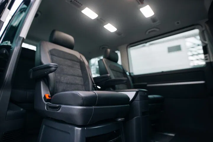 Effortless Berlin Airport Transfers: Your Private Chauffeur Awaits!