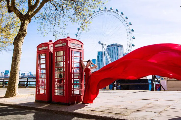 London Flying Dress Photoshoot: Epic Moments & Iconic Backdrops!