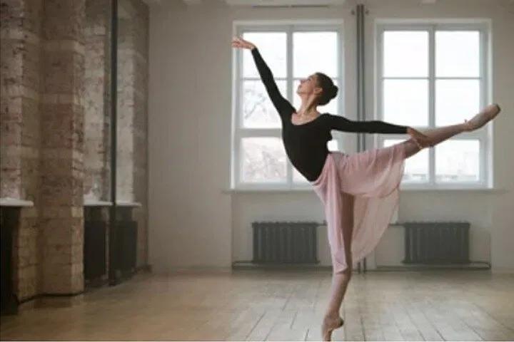 Paris Opéra Dancer: Private Classical Dance Lesson