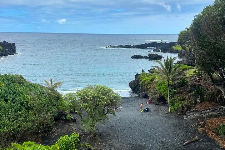 Unveiling Hana's Wonders: A Luxurious Road Trip from Wailea