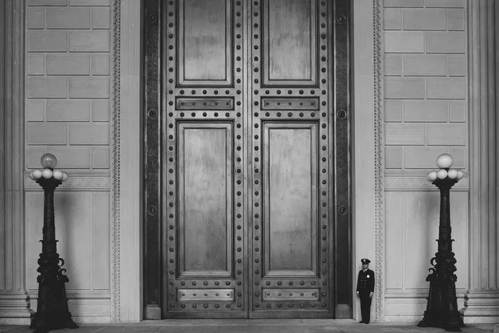 Uncover America's Story: Semi-Private Tour of National Archives & Portrait Gallery