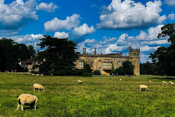 Discover Bath, Avebury & Cotswolds: A Tailored Historical Day Trip